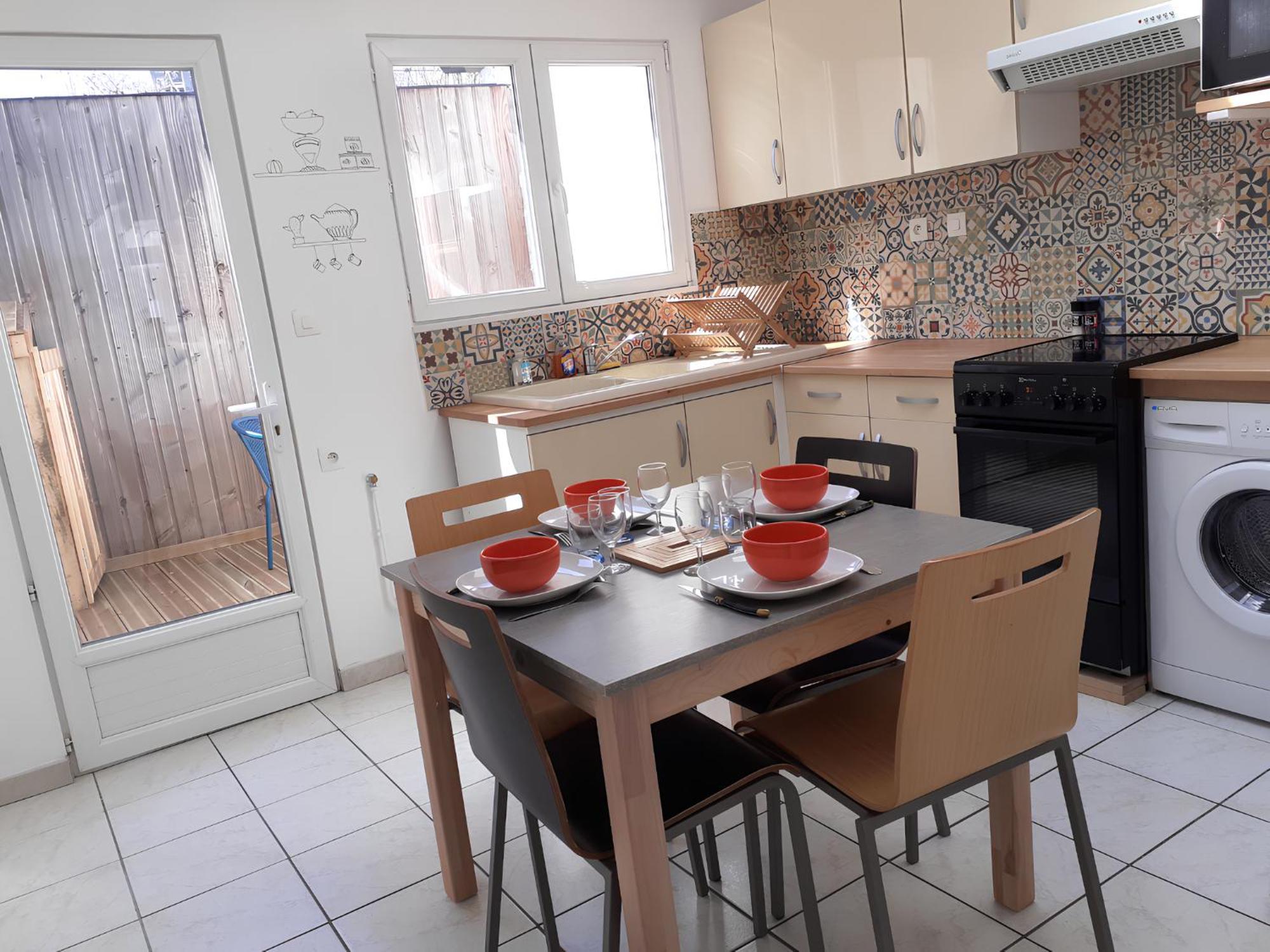 L'Artistique, 4 Lits, 2 Chambres, Stationnement Gratuit, Spacieux, Atypique Amiens Bagian luar foto